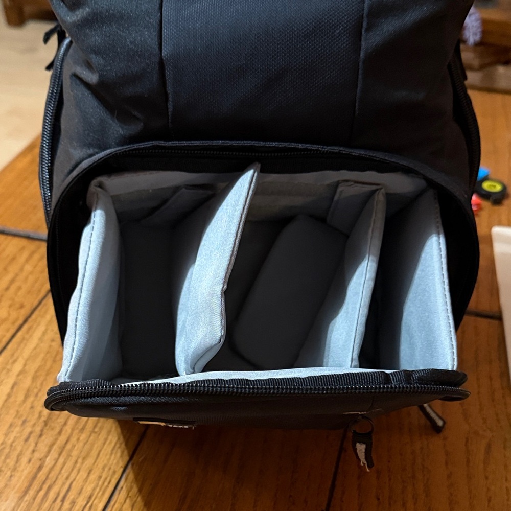 Case Logic Camera Backpack - Picture 2 of 4